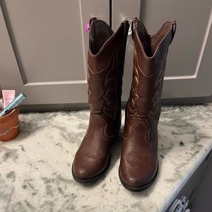 Cat and Jack girls cowgirl boots